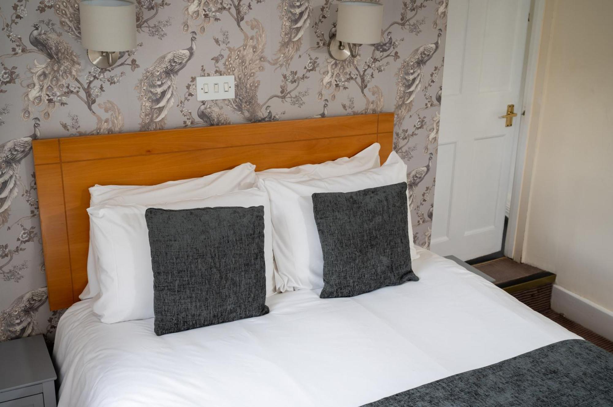 Bell Hotel By Greene King Inns Tewkesbury Εξωτερικό φωτογραφία